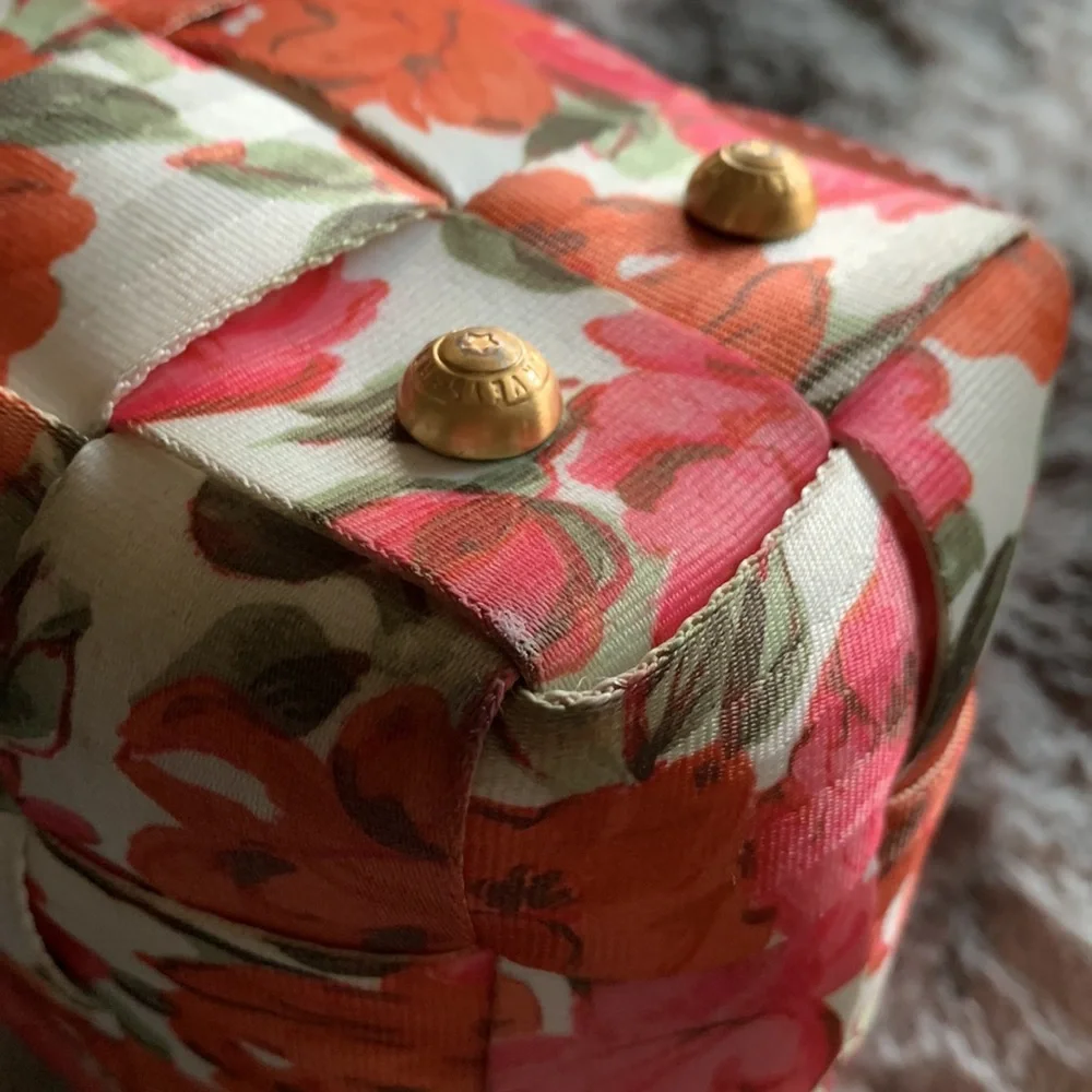 Harveys Betty Rose Large Tote - Picture 7 of 15